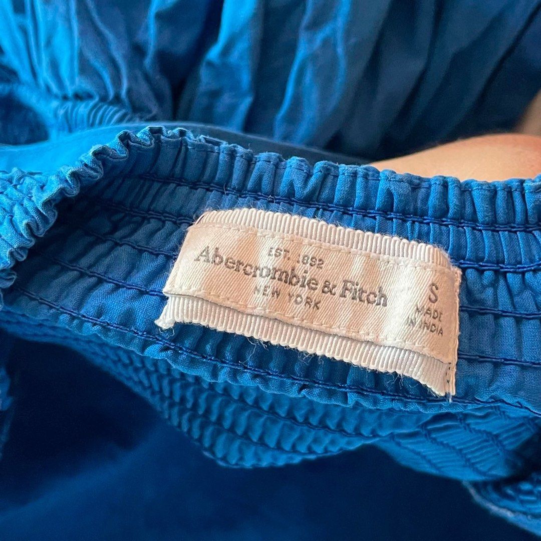 Abercrombie & Fitch Dress (Category: Dresses) located in Butuan. Submitted by anella.archive (Listing ID 1456718932, Image 2). Description: .