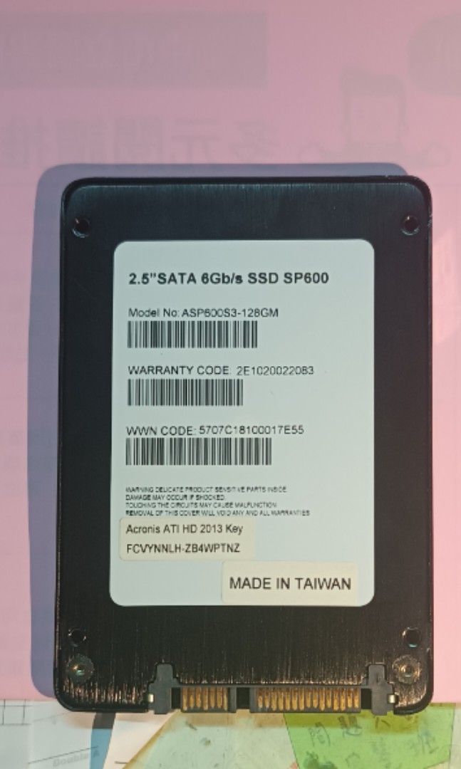 由 gentlecloud_f9d7ea (刊登 ID 1456728629，圖片 1) 提交，位於 台北市 (Taipei) 的 ADATA Premier Pro SP600 128GB SATA SSD 好壞未知 (類別：硬碟及儲存裝置)，說明：【零件機/故障品】ADATA 威剛 Premier Pro SP600 128GB SSD (附Acronis金鑰) | 手邊沒有設備無法確認狀況 ​商品現況 : 此 ADATA SP600 128GB SSD 外觀完整，接口無嚴重氧化痕跡 ​商品規格 : ​品牌：ADATA (威剛) ​型號：ASP600S3-128GM ​容量：128GB ​介面：2.5吋 SATA 6Gb/s ​附贈特別說明 : ​SSD 背面標籤上，附有一個 Acronis ATI HD 2013 的軟體金鑰 (FCVYNNLH-ZB4WPTNZ)。 ​【注意】由於 此SSD 我手邊沒有讀取工具，我無法保證此金鑰是否已被使用或是否仍可啟用。這部分視為故障機的附贈零件