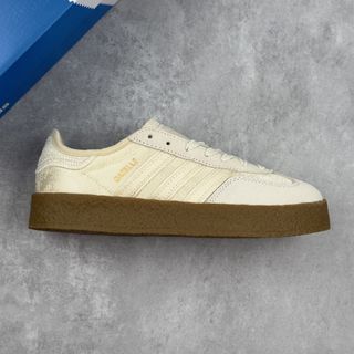 (Category: ) located in . Submitted by khai.uasneakers (Listing ID 1456772909, Image 1). Description: .