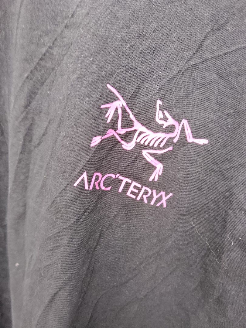 Arcteryx big logo drifit (Category: Activewear) located in Bayombong. Submitted by jeffreybee (Listing ID 1456734609, Image 3). Description: 26 length 21 eidth stretch upto 23 EXCELLENT PO NEED WASH ONLY. WASHABLE DIRT NO STAINS..