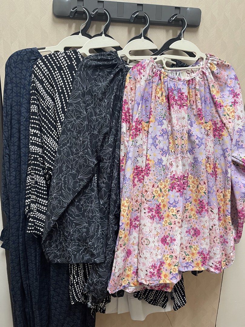 Assorted sets (Category: Baju Kurung & sets) located in Singapore. Submitted by loopingtheloop12 (Listing ID 1456775964, Image 2). Description: Brands Bysutinaamran/Belladore, Qalbi. can PM for more information and measurements. Prices range from $30-$45.