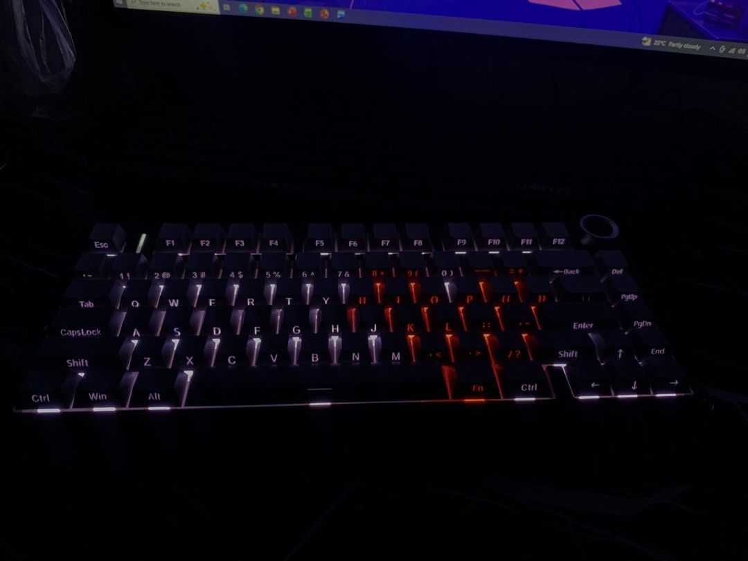 Aula F75 Pro FS!! (Category: Computer Keyboard) located in Manila. Submitted by minoo_25 (Listing ID 1456661655, Image 1). Description: FS!! FS!! Aula F75 pro mechanical keyboard good for gaming and for office, brandnew no issue pm for more details.