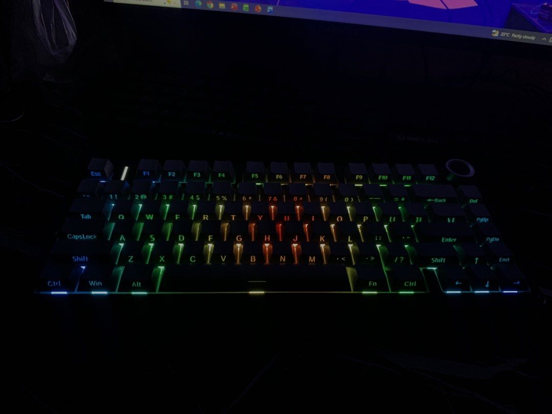 Aula F75 Pro FS!! (Category: Computer Keyboard) located in Manila. Submitted by minoo_25 (Listing ID 1456661655, Image 3). Description: FS!! FS!! Aula F75 pro mechanical keyboard good for gaming and for office, brandnew no issue pm for more details.