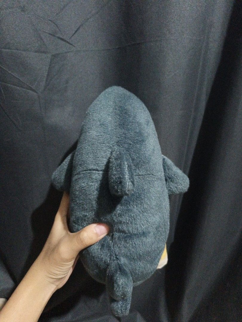 Authentic Mofusand Posture Pal Shark Plush with Etiketa (Category: Plushies & Soft Toys) located in Quezon City. Submitted by tiny_bean (Listing ID 1456697343, Image 3). Description: - as is, no more box but with tag (see pics) - wysiwyg.