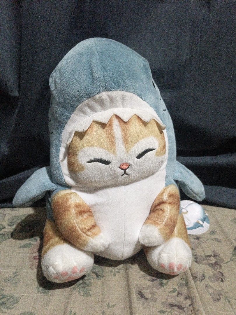 Authentic Mofusand Shark Cat Plush Large With Etiketa (Category: Plushies & Soft Toys) located in Quezon City. Submitted by tiny_bean (Listing ID 1456696498, Image 1). Description: I don't have a last price in mind so just make a direct offer and I'll think about it.