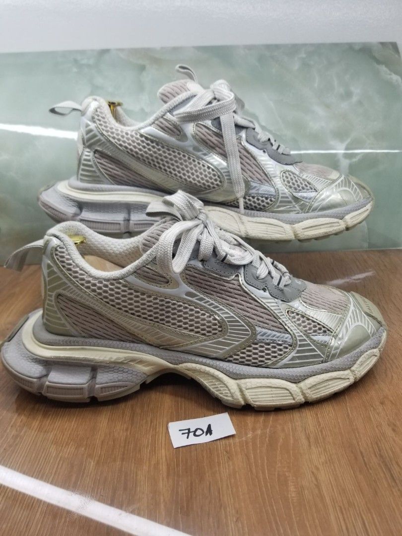 SALE LP NA Balenciaga 3xl sneakers 42 (Category: Sneakers) located in Quezon City. Submitted by lykpossession (Listing ID 1456767403, Image 3). Description: Ask first if available.