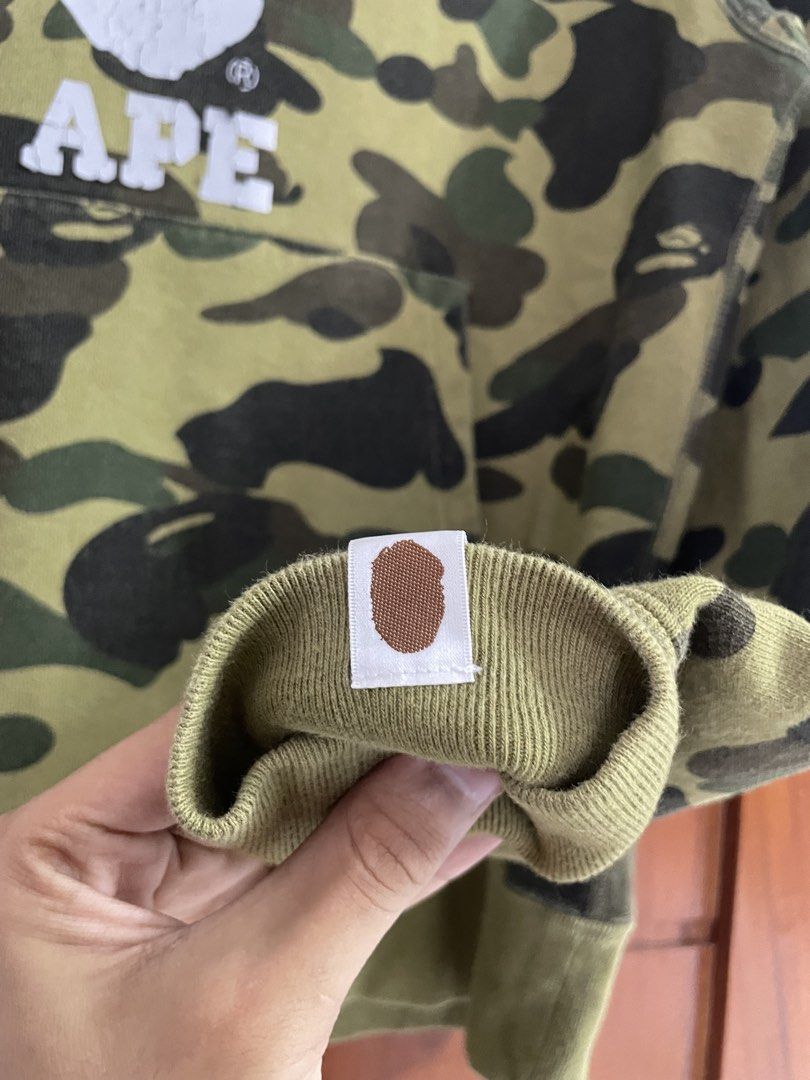 Bathing Ape 1st Camou Hoodie (Category: Hoodies) located in Baguio. Submitted by malawak.ph (Listing ID 1456641243, Image 3). Description: .