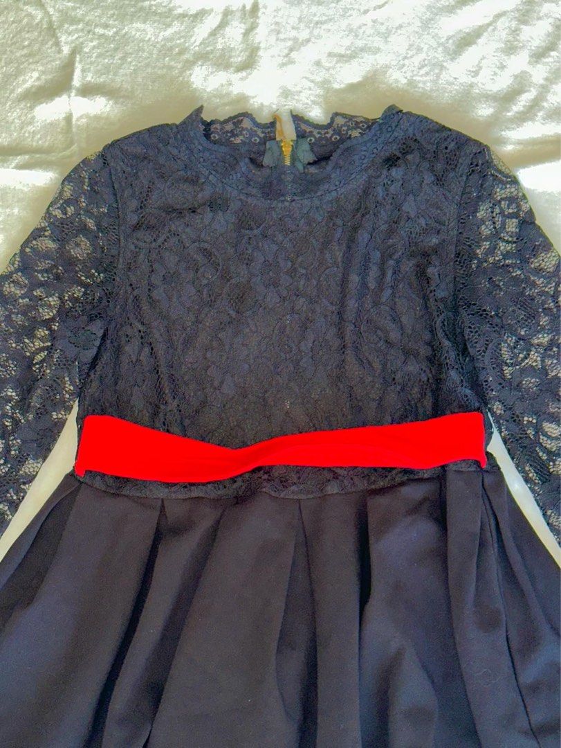 black lacey dress (Category: Dresses) located in Las Pinas. Submitted by cccurations (Listing ID 1456657618, Image 3). Description: 🔖 black lacey dress 🪡 brand: yafuchun 🪡 size on tag: XL 🪡 length: 28” 🪡 shoulder to pit: 7.5” 🪡 pit to cuff: 18.5” 🪡 bust: 32” 🪡 waist: 30” 🪡 zipper on the back! 🪡 tie straps on the back 🪡 laced on the bust area 🪡 pretty lacey black dress! 🔖 ₱300 🔖 comment “mine” to get the item! 🔖 comment “next” if yo