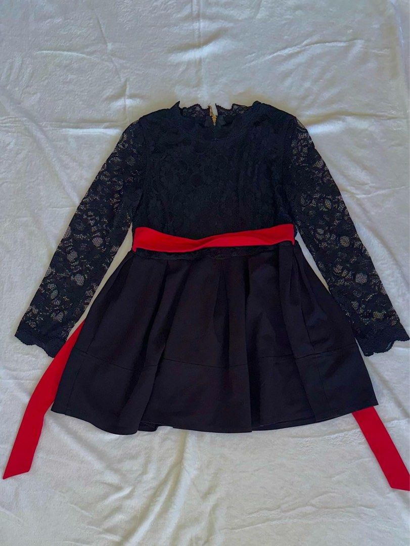 black lacey dress (Category: Dresses) located in Las Pinas. Submitted by cccurations (Listing ID 1456657618, Image 1). Description: 🔖 black lacey dress 🪡 brand: yafuchun 🪡 size on tag: XL 🪡 length: 28” 🪡 shoulder to pit: 7.5” 🪡 pit to cuff: 18.5” 🪡 bust: 32” 🪡 waist: 30” 🪡 zipper on the back! 🪡 tie straps on the back 🪡 laced on the bust area 🪡 pretty lacey black dress! 🔖 ₱300 🔖 comment “mine” to get the item! 🔖 comment “next” if yo