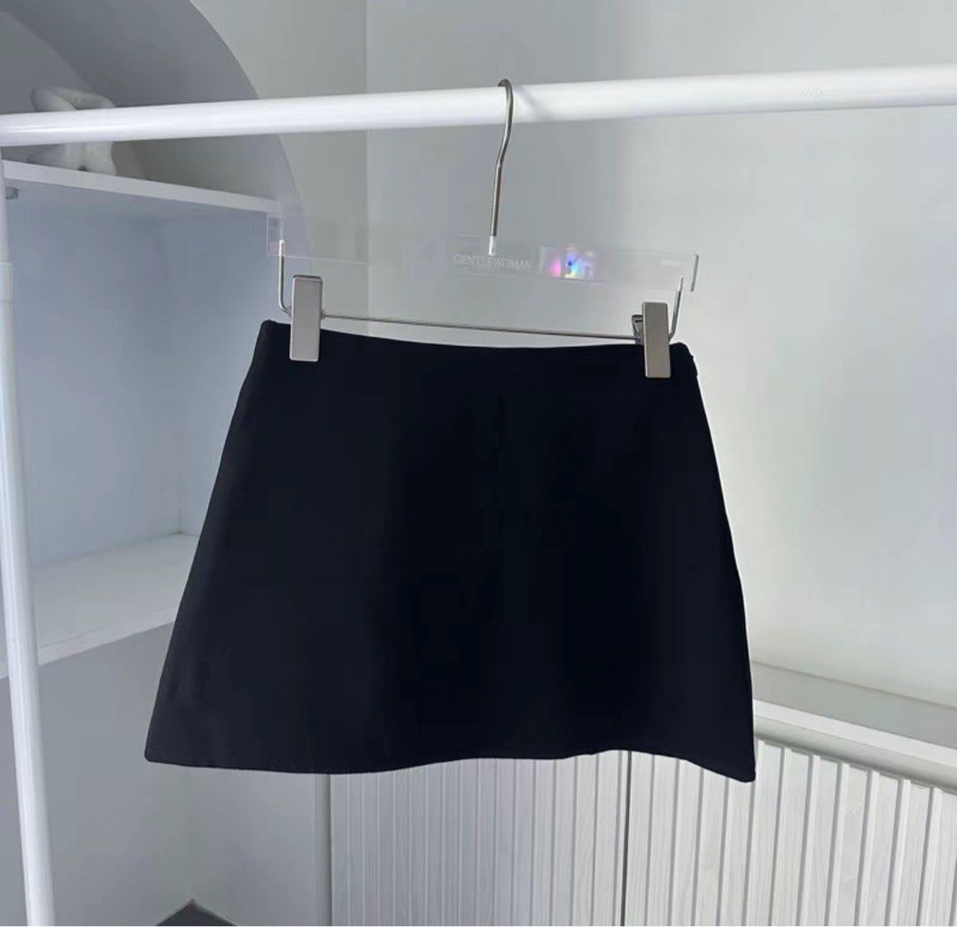Black Mini Skirt (Category: Skirts) located in Manila. Submitted by sbm_declutters (Listing ID 1456664466, Image 1). Description: - Color: Black - Style: Mini Skirt - Built in shorts underneath - Cut: A-line - Versatility: Easy to pair with any top - Occasions: Suitable for casual or dressy events - Details: Please check photos for close-ups and condition..