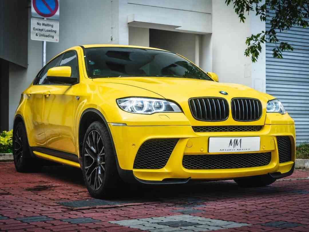 BMW X6 xDrive35i (A) (Category: Used Cars) located in Singapore. Submitted by monstermotors. (Listing ID 1456677719, Image 2). Description: Low depreciation. Best deal guaranteed. Stunning yellow brings out a big and striking presence on the road. With upgraded X6 M kit. Exciting drive and absolute monster. Spacious and sits comfortably for all. Well priced and affordable for such a big and timeless shaped car. Trade in and financing available. C