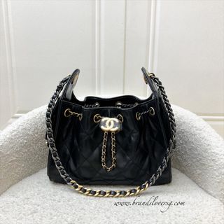 (Category: ) located in . Submitted by brands_lover (Listing ID 1456630471, Image 1). Description: .