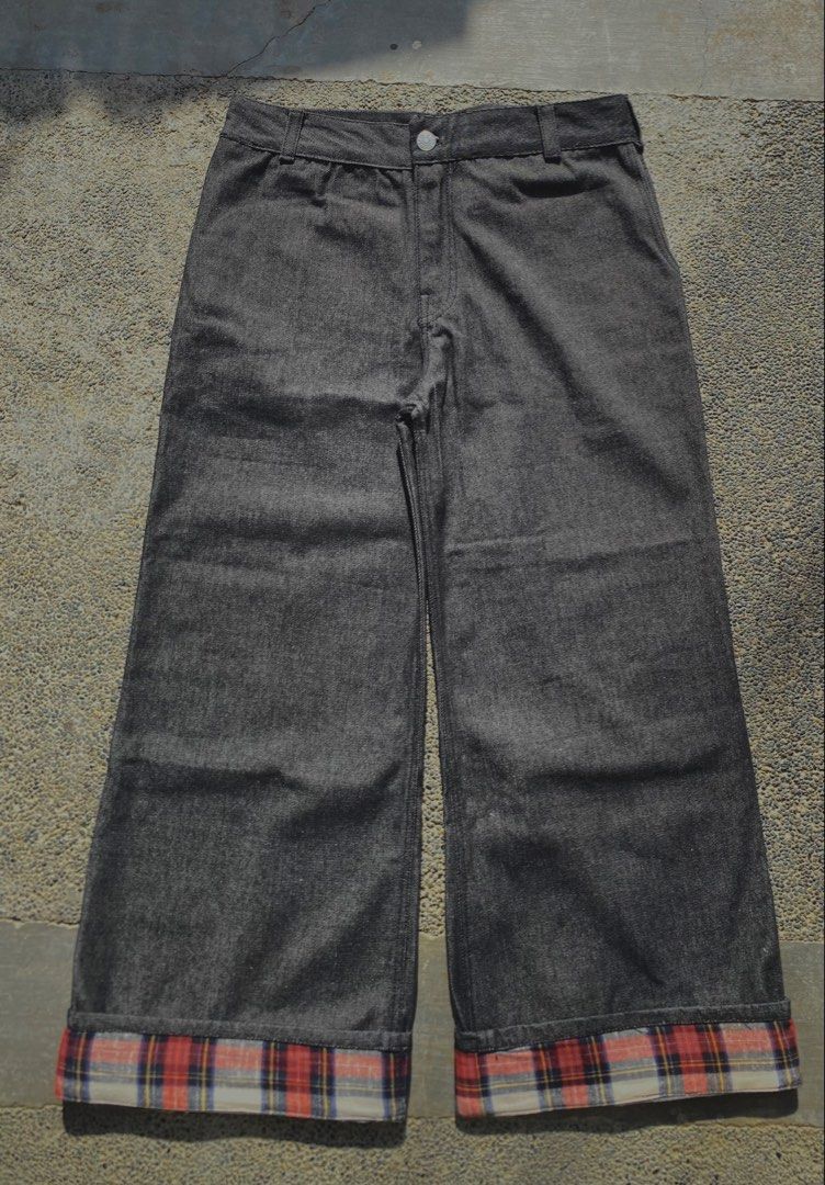 Bootcut Buckle Back Raw Denim Jeans (Category: Jeans) located in Manila. Submitted by klwmos (Listing ID 1456711586, Image 3). Description: NEW Bootcut Buckle Back Raw Denim Jeans with Peek-a-boo Hem BRASS HARDWARE | PLAID POCKETS | PEEK-A-BOO HEM Waist : 32 Length : 36 (Folded) / 38.5 (Unfolded) Opening : 12 Thigh : 12 *FREE CUSTOM LENGTH ALTERATION.