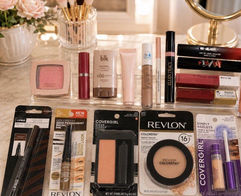 BRANDED MAKE -up new take-all 16pcs. (Category: Makeup) located in General Trias. Submitted by trendz_fazhion (Listing ID 1456709138, Image 1). Description: original branded usa bought take all only 16pcs..