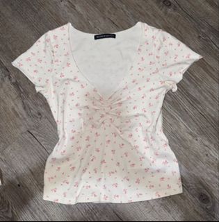 (Category: ) located in . Submitted by buymorefordiscount67 (Listing ID 1456732410, Image 1). Description: .
