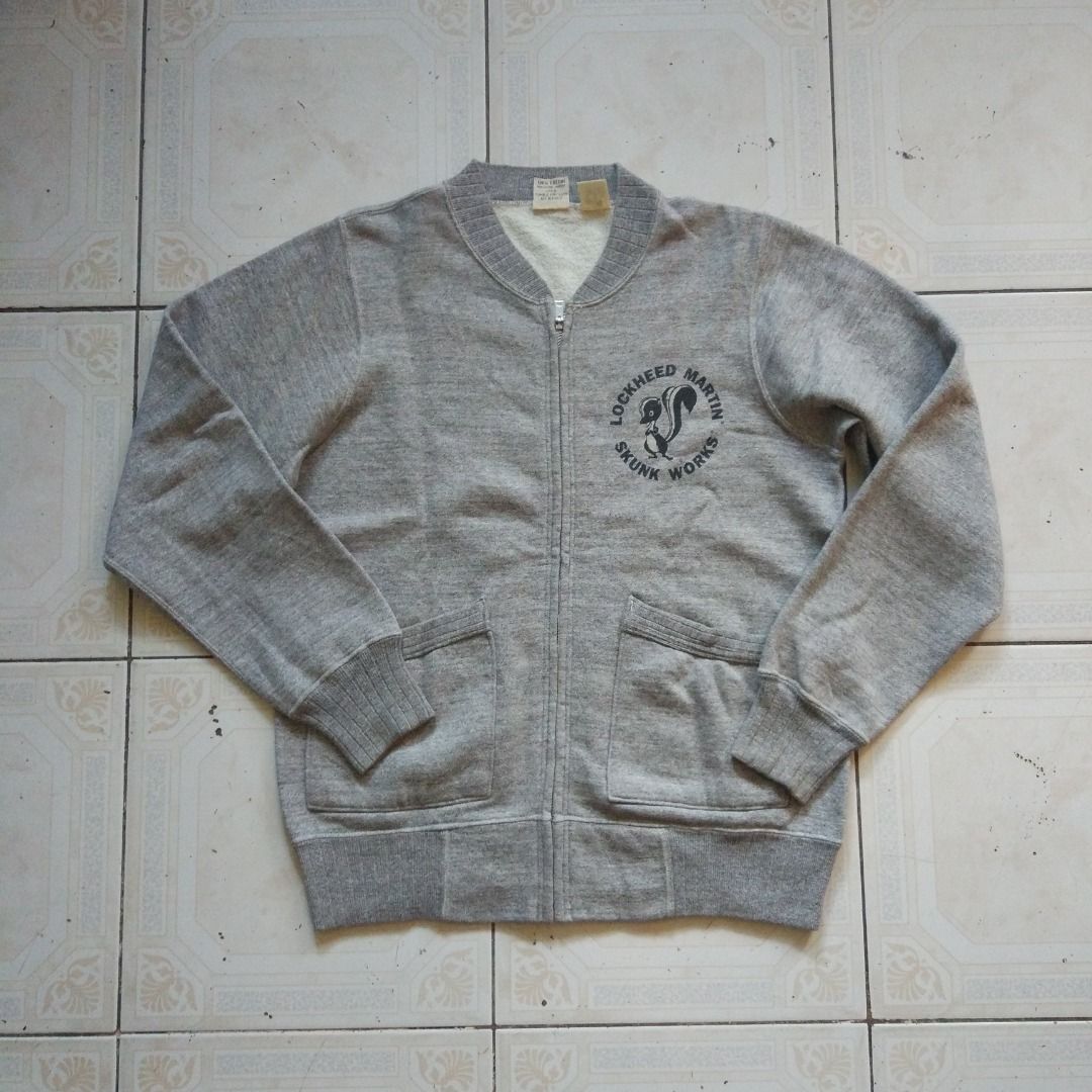 Buzz Rickson Skunk Works Sweater S (Category: Coats, Jackets and Outerwear) located in Pasay City. Submitted by denimdude.ph (Listing ID 1456671464, Image 1). Description: made in Japan pink marks, last pics.