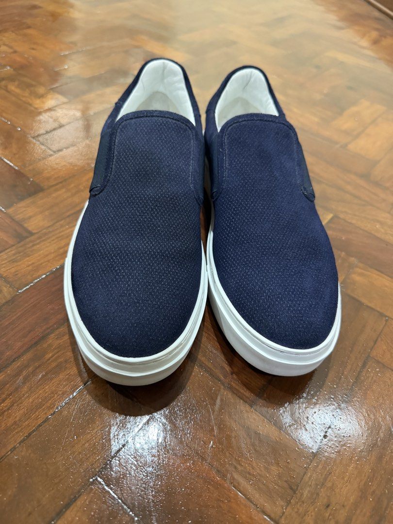 Canali Navy Suede Slip-On Sneakers (Category: Sneakers) located in Manila. Submitted by jay_bee888 (Listing ID 1456617144, Image 2). Description: - Original price was around 35-40k approx. -Size 41 ( can fit also sa size 40 small run siya ) - Good As new ( once lng nagamit ) - No Box Included - Still Nego for sure buyer - Brand: Canali - Color: Navy Blue - Material: Suede - Style: Slip-on Sneakers - Sole: White Rubber - Features: Elastic side pan