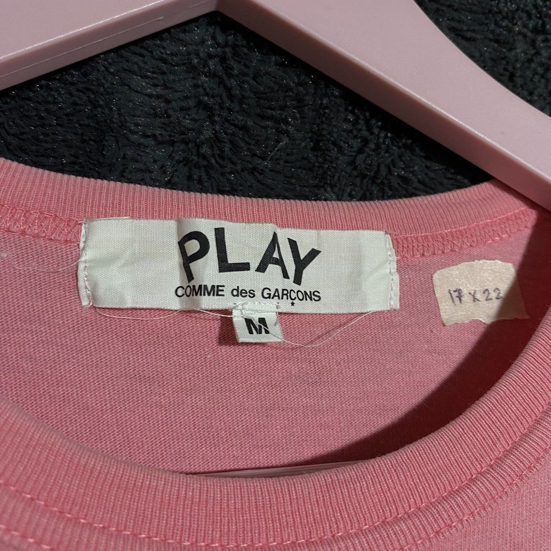 CDG PLAY BIG LOGO SHIRT (Category: Shirts) located in Cebu City. Submitted by kklez (Listing ID 1456701029, Image 2). Description: Authentic 17 x 22 - Xs - Small.
