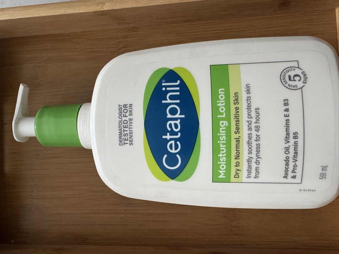 Cetaphil lotion (Category: Body Care) located in Quezon City. Submitted by prelovedsaleitems (Listing ID 1456639436, Image 2). Description: .