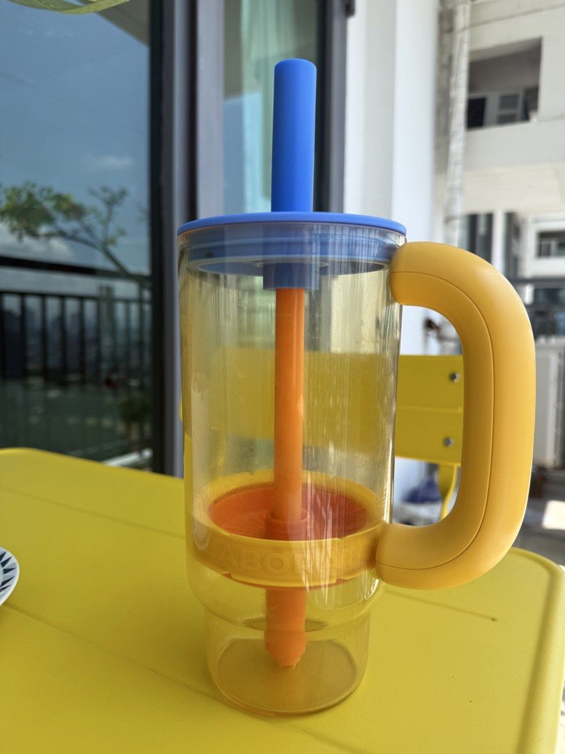 Chako Lab tumbler (Category: Water Bottles & Tumblers) located in Mandaluyong City. Submitted by lulubelle86 (Listing ID 1456618006, Image 2). Description: 500. Original price P1152.