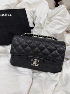 (Category: ) located in . Submitted by mywardrobe1111 (Listing ID 1456639053, Image 1). Description: .