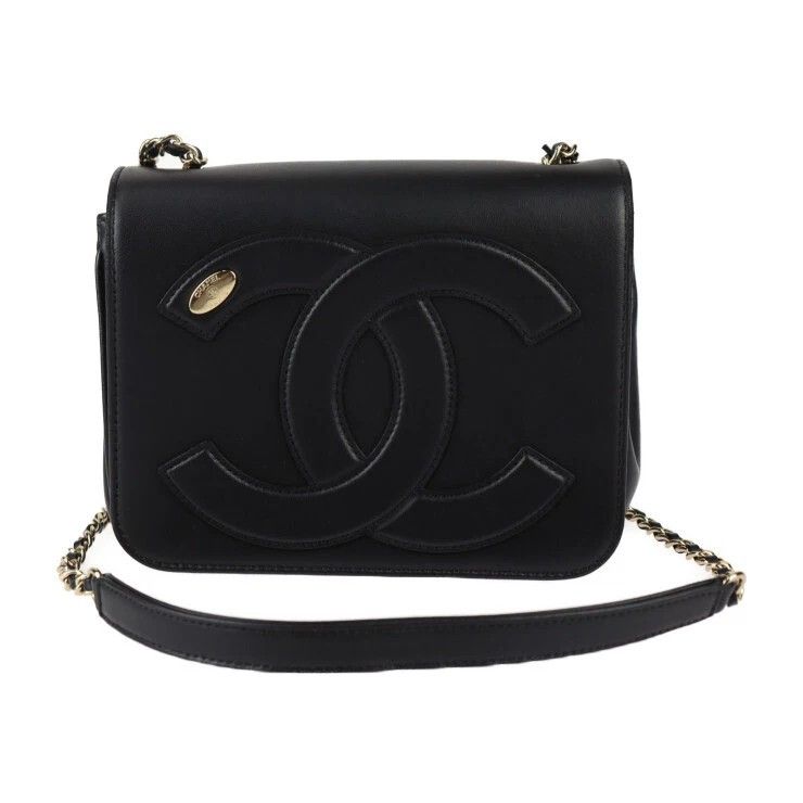 CHANEL CHAIN SHOULDER BAG (Category: Luxury Bags & Wallets) located in Bayombong. Submitted by Gentlemans_ClosEt (Listing ID 1456604948, Image 1). Description: CHANEL CHAIN SHOULDER BAG CALFSKIN LEATHER RANK A-AB RECOLOR TO BLACK NO LEATHER CRACKS IN VERY PRESENTABLE CONDITION INTACT HOLOGRAM CODE PLEASE DO SELF AUTHENTICATION.