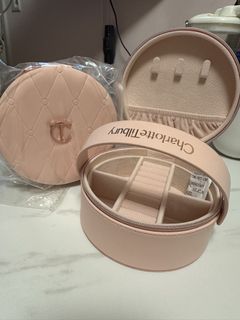 （分類：）位於 。 由 dermat 提交（商品編號 1456769200，圖片 1）。簡介： 。