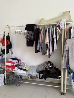 (Category: ) located in . Submitted by bon (Listing ID 1456659043, Image 1). Description: .