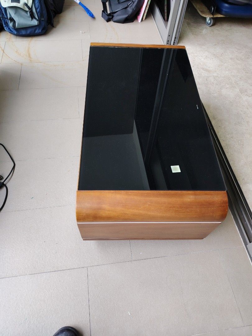Coffee table (Category: Tables & Sets) located in Singapore. Submitted by jackiemover (Listing ID 1456605459, Image 2). Description: Interested call whatApp 90211811 for fast deal View at 61 kaki bukit ave 1 #03-27A Sg417943 Shun Li industrial Park Deliver can be arrange add charge.