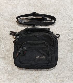 (Category: ) located in . Submitted by out.thrift (Listing ID 1456661187, Image 1). Description: .