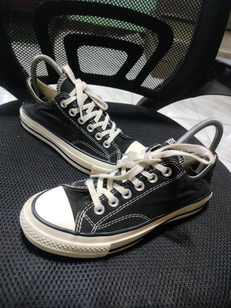 Converse Chuck Taylor All Star 70s Low Top Black (Category: Sneakers) located in Malaybalay. Submitted by thrifturessential (Listing ID 1456759968, Image 2). Description: - Classic black Converse Chuck Taylor All Star 70s low tops - Size: 7 US Women's - Authentic 70s version with thicker sole and vintage details - Ideal for everyday wear - Selling as they are no longer needed.