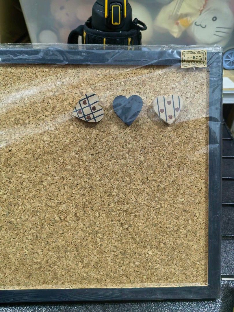 Cork Board - Makapal (Category: Stationery & School Supplies) located in Cebu City. Submitted by dudes_villanueva (Listing ID 1456605335, Image 2). Description: Cork Board Brand New. Sealed 📌 In excellent condition. Makapal L15.75xW11.75 in.