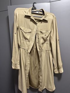 (Category: ) located in . Submitted by bargain_wardrobe (Listing ID 1456708909, Image 1). Description: .