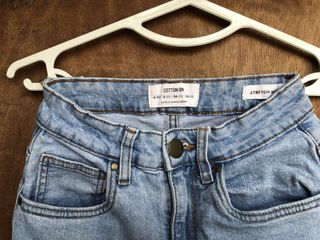 (Category: ) located in . Submitted by mary.is.decluttering (Listing ID 1456623871, Image 1). Description: .