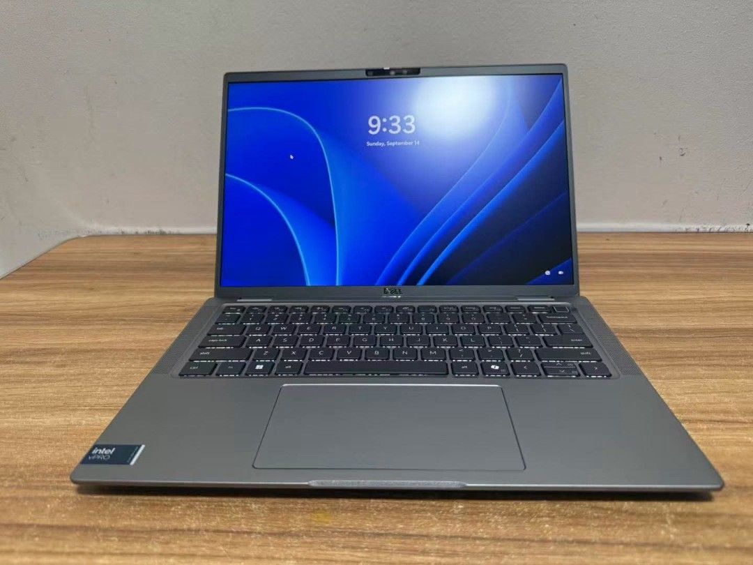 Dell Latitude 7450 (Category: Laptops & Notebooks) located in Quezon City. Submitted by agent_red (Listing ID 1456619298, Image 1). Description: Dell Latitude 7450 With Fingerprint and Facial recognition Price: 40,990 pesos only Original price: 135-140k Condition: Brandnew no box, With Dell manufacturer’s warranty until April 2028 Best price guaranteed ♥️ Specification: ▪️Model : Dell Latitude 7450 ( Latest Gen ) ▪️Processor : ULTRA 7 165U 12 Cor