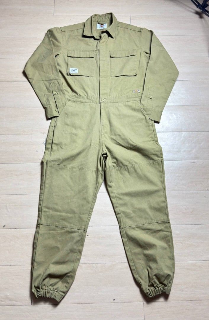 DICKIES COVERALL WORKWEAR SUIT (Category: Sets & Coordinates) located in Cavite. Submitted by goinguppp (Listing ID 1456710455, Image 1). Description: Size medium 24 width 42 length.