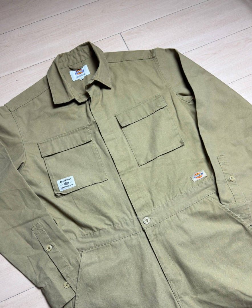 DICKIES COVERALL WORKWEAR SUIT (Category: Sets & Coordinates) located in Cavite. Submitted by goinguppp (Listing ID 1456710455, Image 3). Description: Size medium 24 width 42 length.