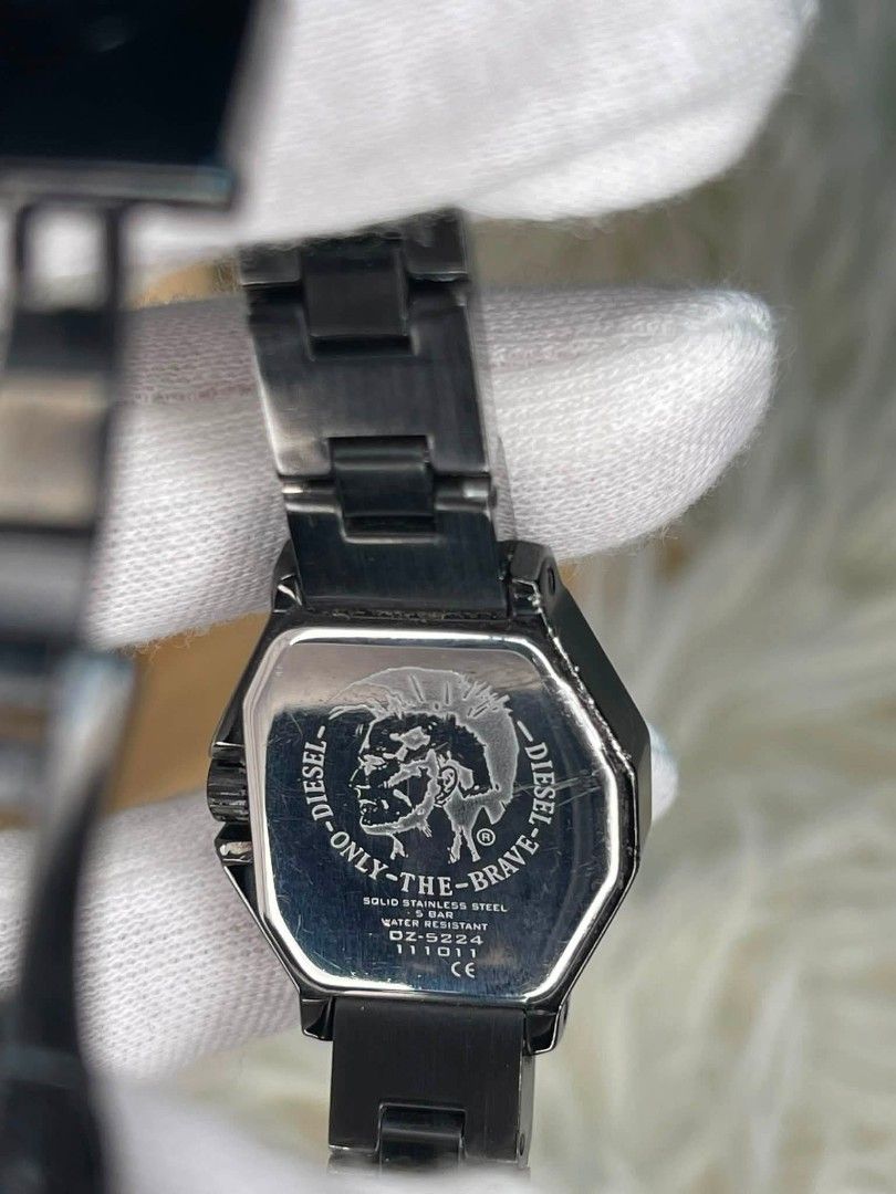 Diesel Only the Brave (Category: Women's Watches) located in Manila. Submitted by -daddyles (Listing ID 1456752191, Image 3). Description: DIESEL Only The Brave DZ-5224 – Black & Purple Statement Watch ✨ • Brand: DIESEL • Collection: Only The Brave • Reference: DZ-5224 • Movement: Quartz • Dial: Purple sunray dial with applied hour markers • Case: Black-tone stainless steel with angular/tonneau-inspired design • Bracelet: Integrated black-tone st