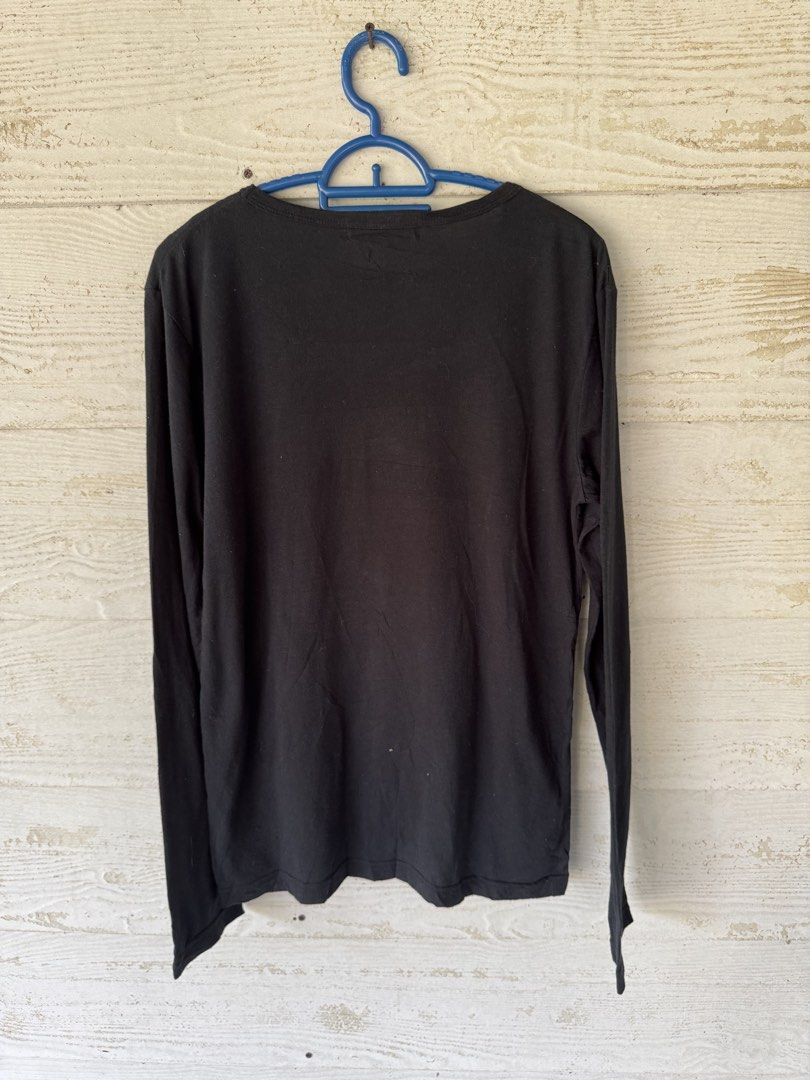 DIFFERENCE RUPERT (Category: Longsleeves) located in Tumpat. Submitted by deqla2727 (Listing ID 1456628139, Image 2). Description: DIFFERENCE RUPERT saiz M pit18 labuh26 bhu16.5 sleve25 cndn9/10 call,wsap0129636410 C37.