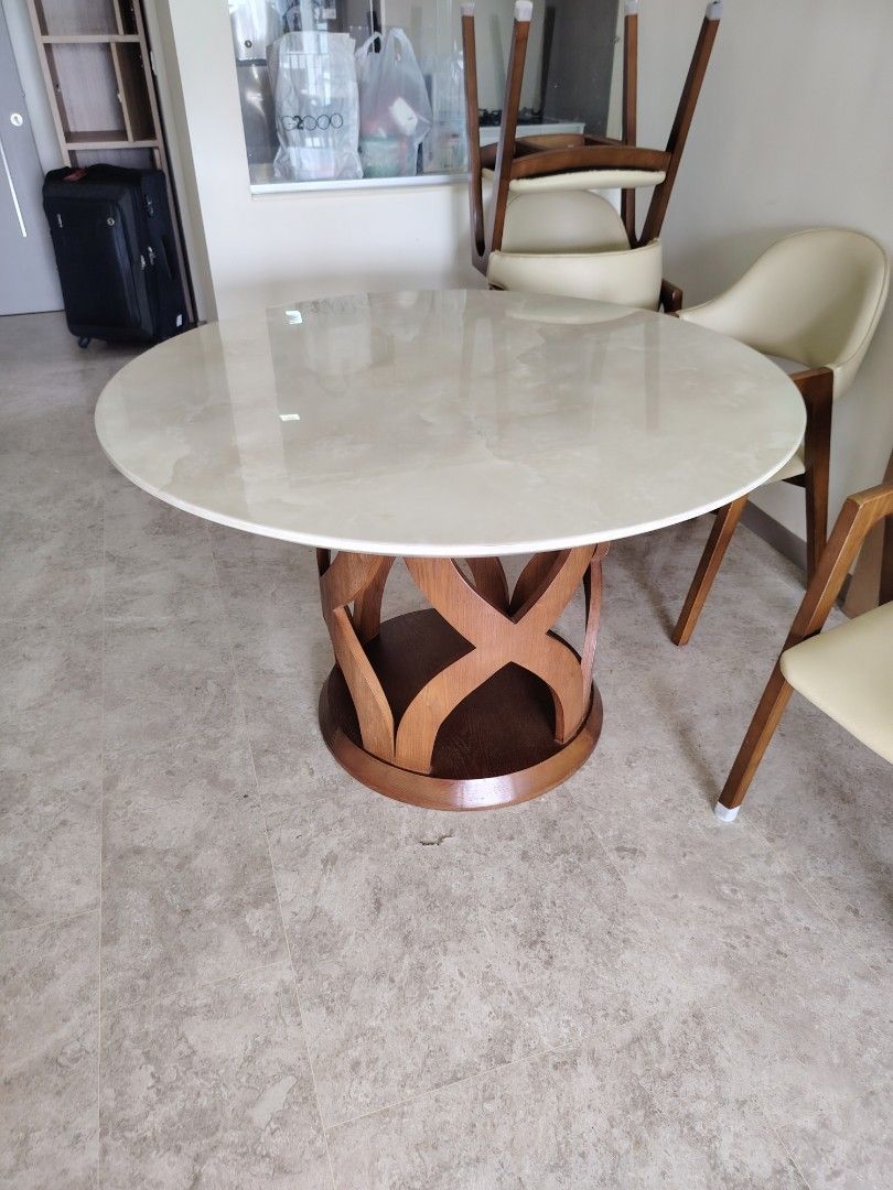 Dining table set (Category: Tables & Sets) located in Singapore. Submitted by jackiemover (Listing ID 1456606162, Image 3). Description: Interested call whatApp 90211811 for fast deal View at 61 kaki bukit ave 1 #03-27A Sg417943 Shun Li industrial Park Deliver can be arrange add charge.