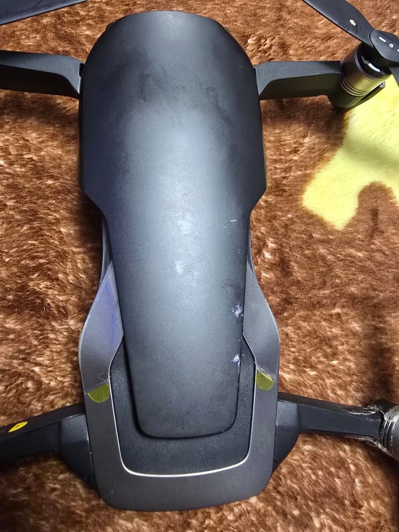 DJI Mavic Air Drone with Controller and Accessories (Category: Drones) located in Baguio. Submitted by sonny14 (Listing ID 1456771127, Image 2). Description: Dji Mavic Air Complete set 2 battery's Remote Bag Adapter charger Charging hub USB battery charger Parang hindi nagamit intact pa lahat ng stickers Issue putol isang arm palitan nlng( sho pee ) And propellers palitin din ( sho pee) Check pics for details Pm for more infos .