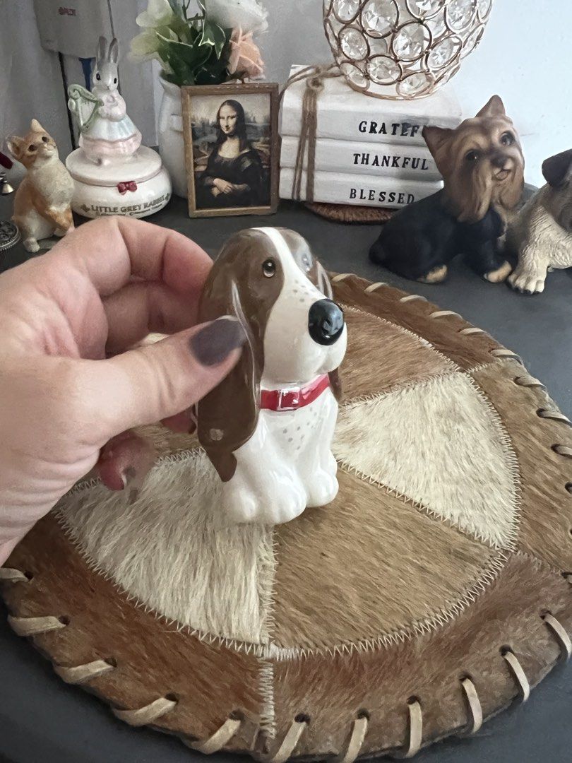 Dog display (Category: Toys & Collectibles) located in Las Pinas. Submitted by maple0305 (Listing ID 1456669904, Image 3). Description: .
