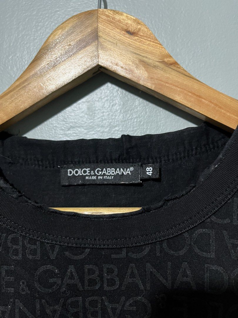 Dolce and Gabbana (Category: Luxury Apparel) located in Angeles City. Submitted by pitsfind (Listing ID 1456732998, Image 3). Description: 23 width 28.5 length.