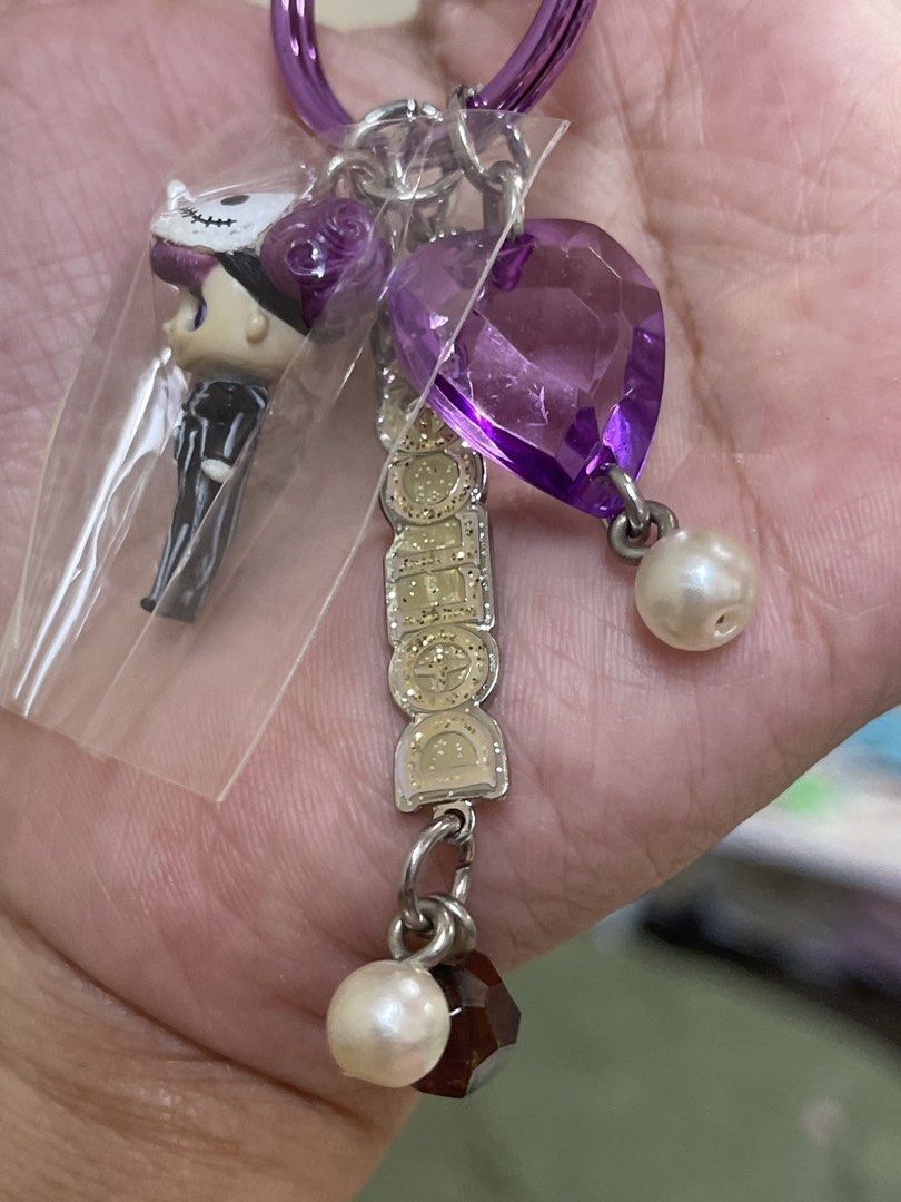 Dollcena nightmare before Christmas keychain (Category: Character Goods) located in Cabiao. Submitted by imeon13 (Listing ID 1456734326, Image 3). Description: .