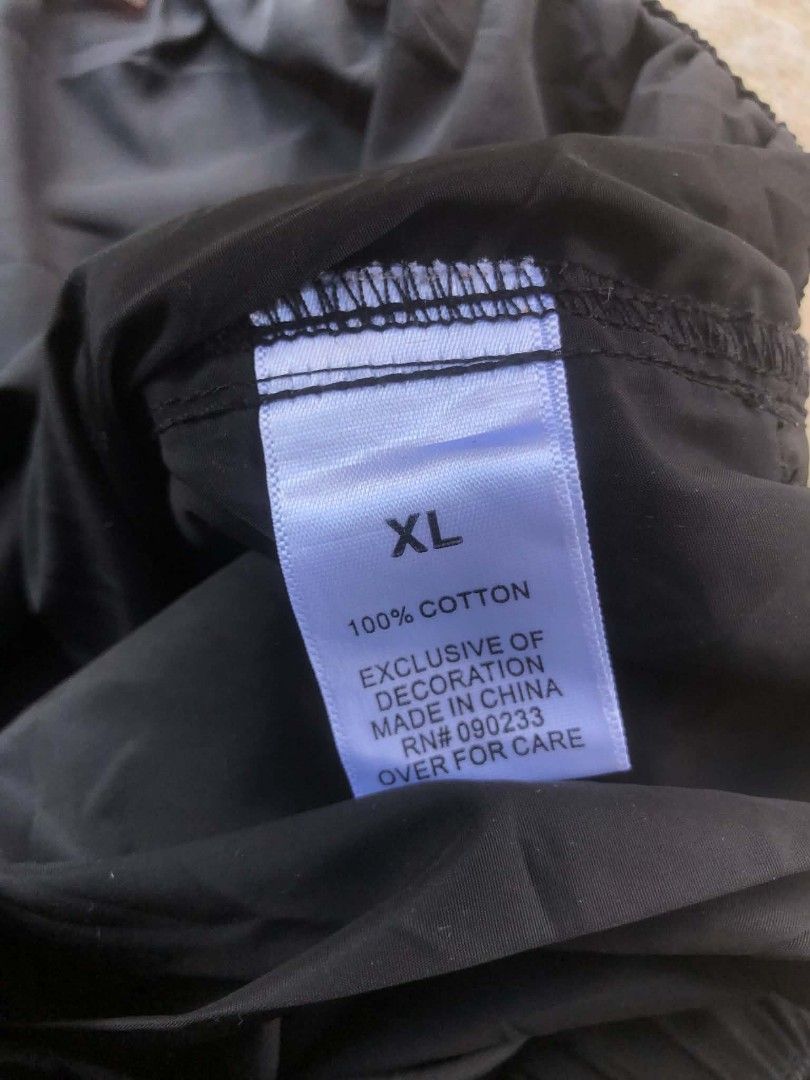 ESSENTIALS (Category: Shorts) located in Cabagan. Submitted by ukayflips (Listing ID 1456738519, Image 3). Description: DIMES W 31'38 L 17.5 LO 14 EXCELLENT CONDITION COMPLETE TAGS COLOR RATE 9.5/10 ISSUE WALA LANG LACE.