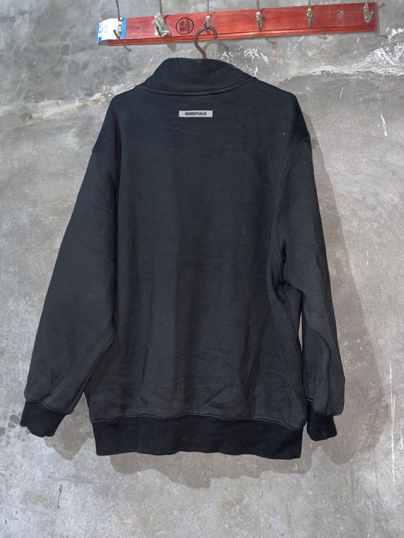 Essentials Quarter zip (Category: Coats, Jackets and Outerwear) located in Manila. Submitted by jabjabthriftplace (Listing ID 1456739652, Image 2). Description: Size large to XL Excellent condition No issue.