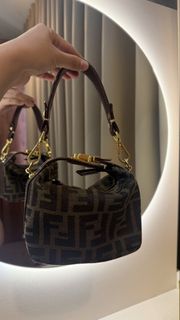 (Category: ) located in . Submitted by bbuyandsellpreloved (Listing ID 1456695006, Image 1). Description: .