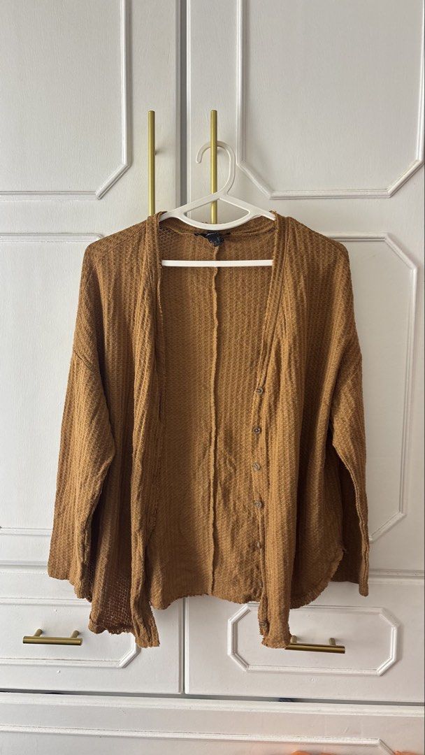 Forever 21 Waffle Brown Cardigan Cotton (Category: Coats, Jackets and Outerwear) located in Pakil. Submitted by byvera (Listing ID 1456771823, Image 1). Description: .