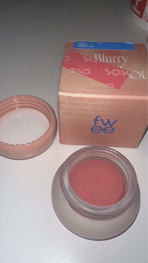 FWEE Blurry Sasaot Blush ND01 OH! (Category: Makeup) located in Malabon City. Submitted by alysaleee (Listing ID 1456638182, Image 2). Description: - FW&EE Blurry Sasaot blush - Shade: ND01 OH! SZI - Lovely rosy tone for a natural flush - Easy to apply and blend - Perfect for everyday makeup - Comes in original box.