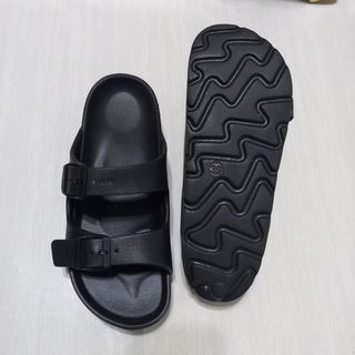 (Category: ) located in . Submitted by gifts777 (Listing ID 1456608194, Image 1). Description: .